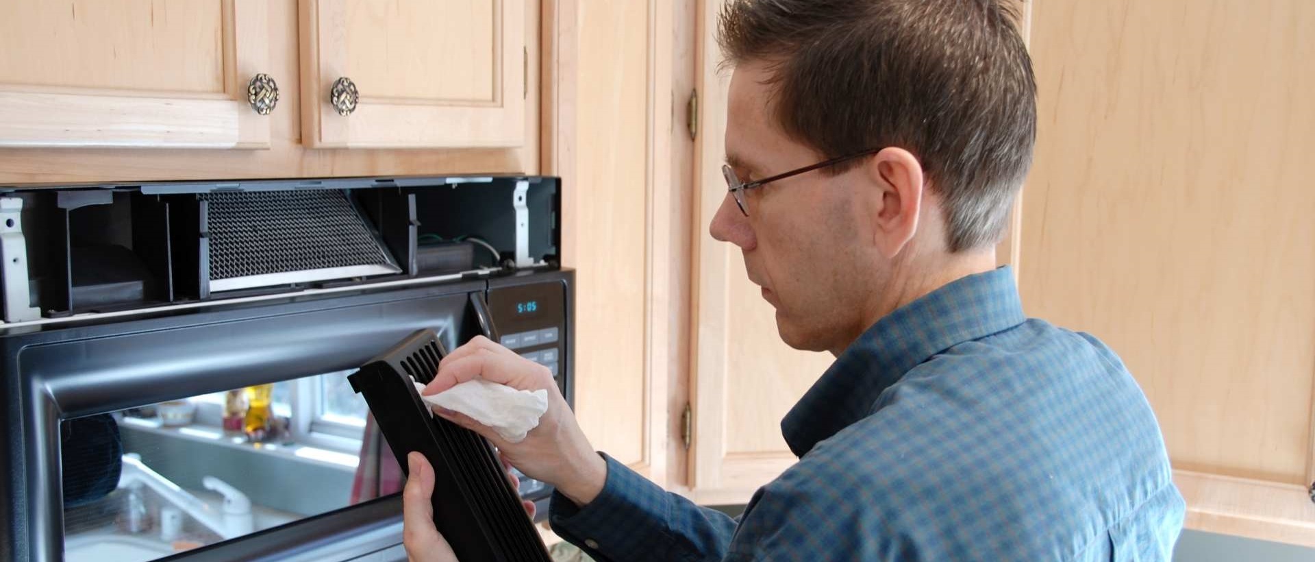 Kitchen fitters SW11